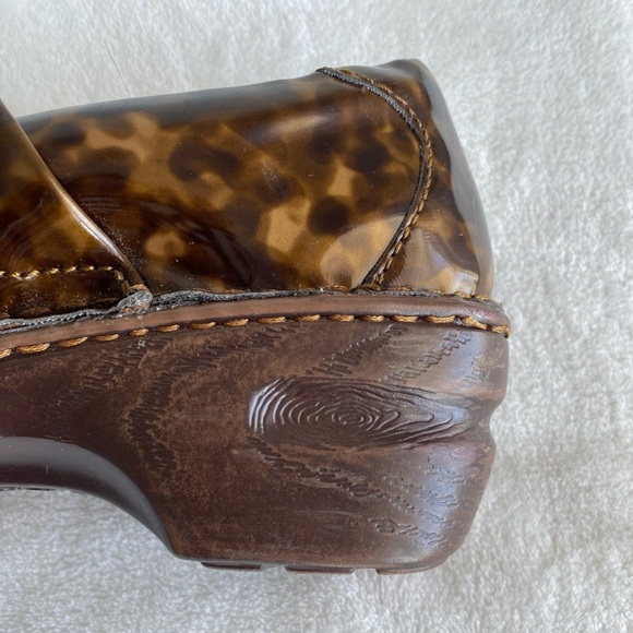 B.O.C. by Born Women's Shoes 8.5 Peggy Tortoiseshell Clogs Brown Leopard Y2K - Picture 14 of 14